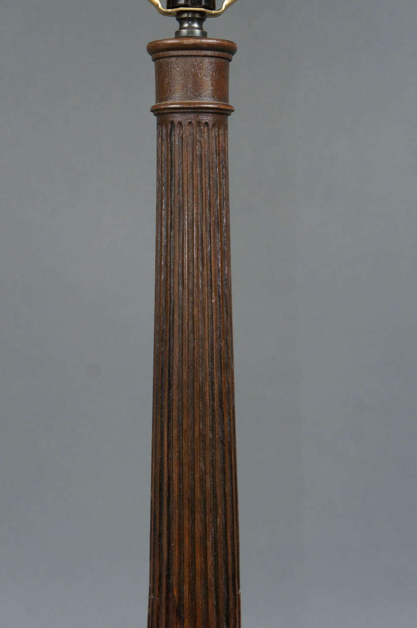 Carved Single Table Lamp For Sale