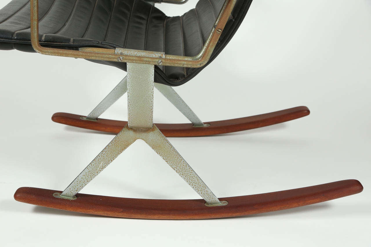 Gerald McCabe for Brown Saltman Silhouette Group Rocking Chair In Good Condition For Sale In Los Angeles, CA