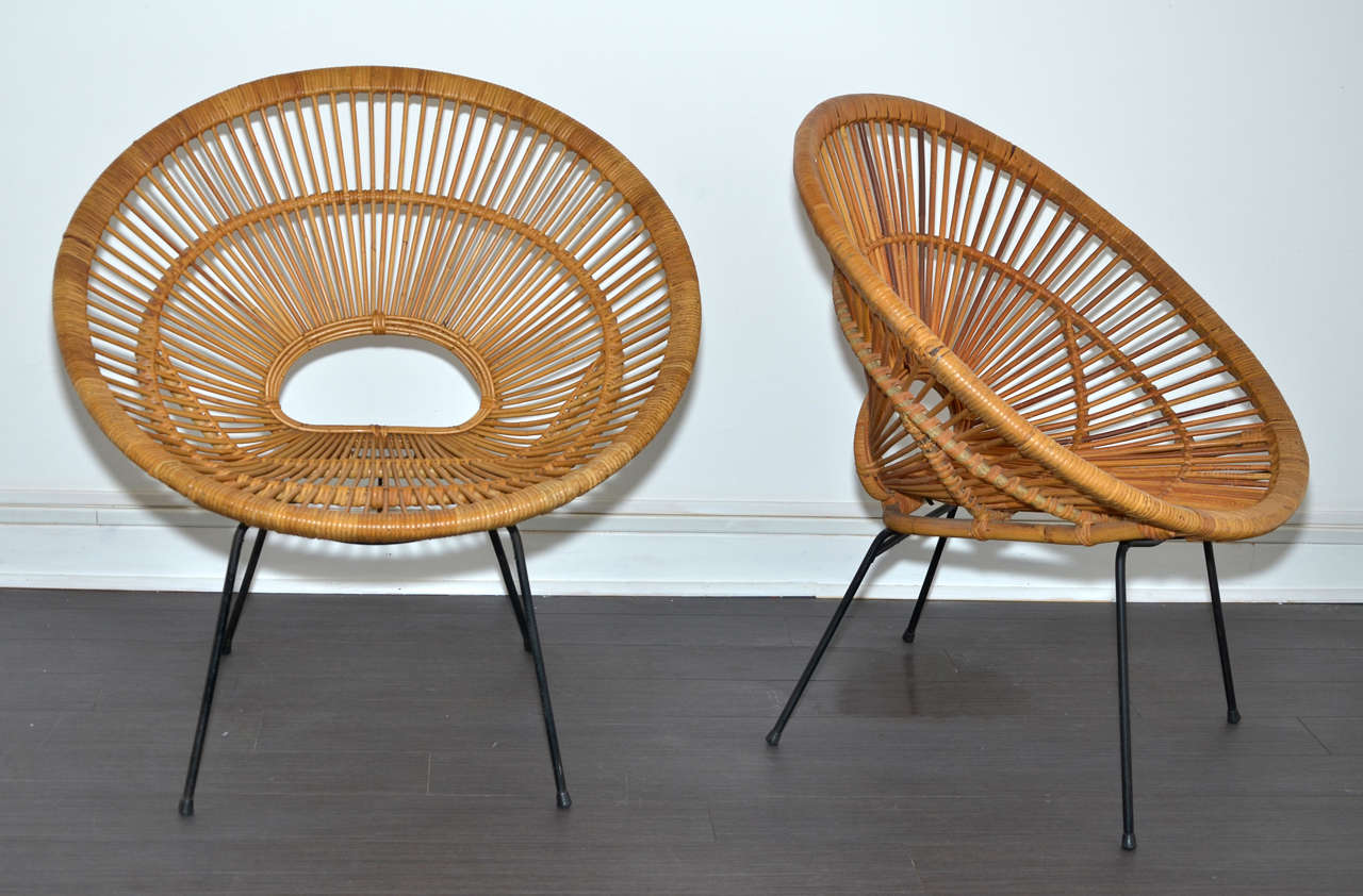 French 1950s Set of Two Armchairs and a Coffee Table by Abraham & Roll For Sale
