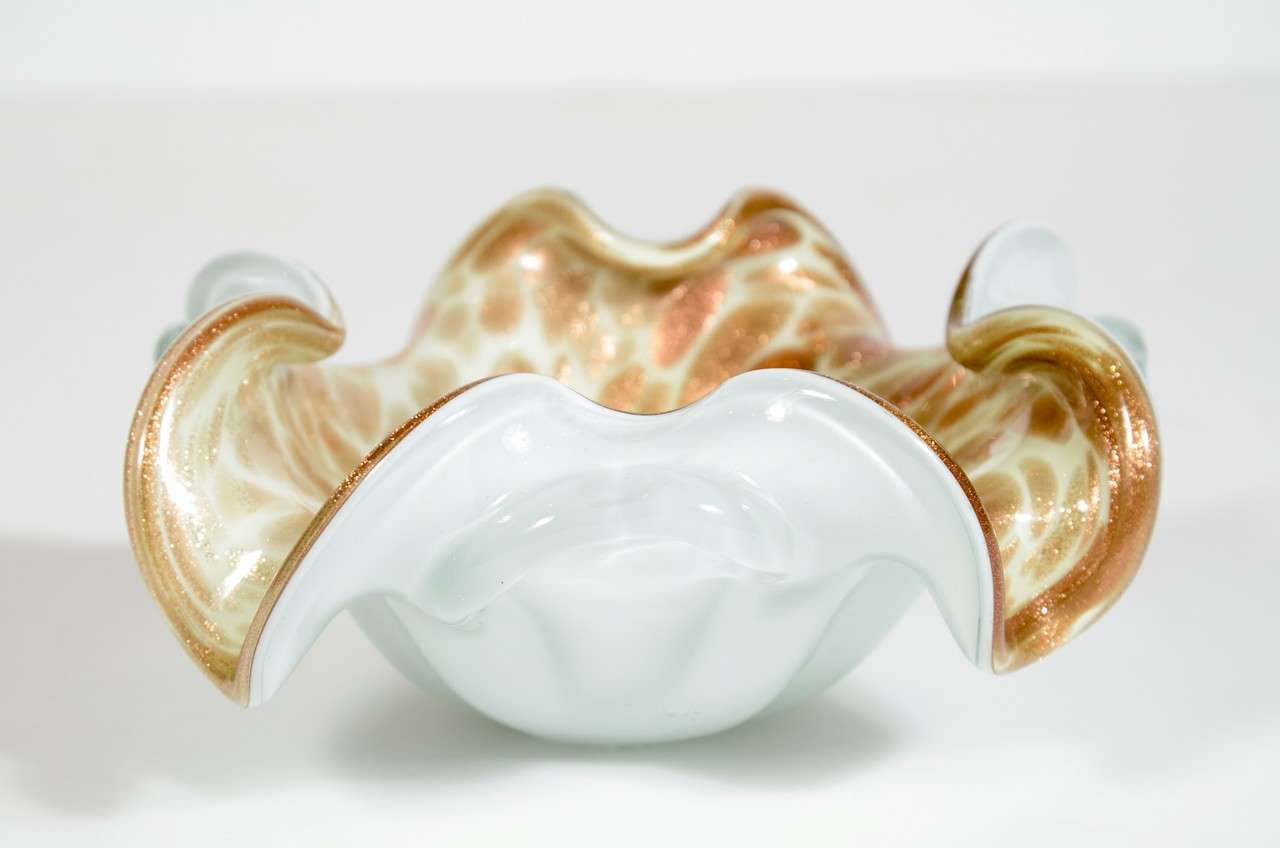 20th Century Mid-Century Murano Glass Bowl with Scalloped Edges & 24K Gold Flecks