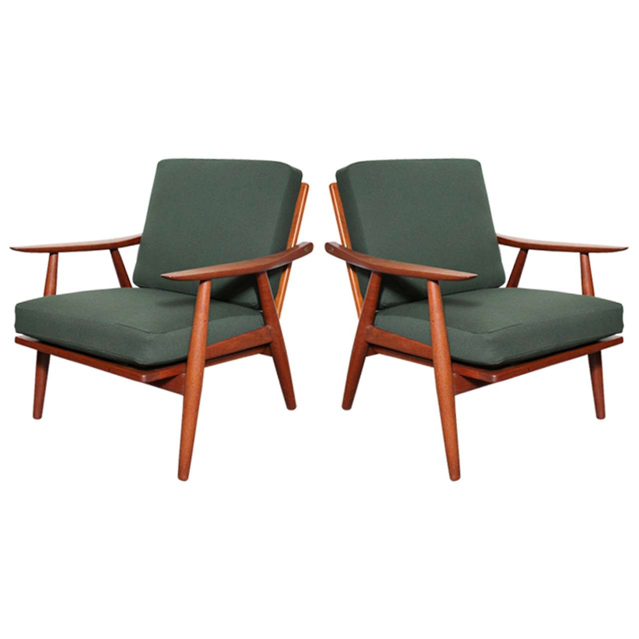 Pair of Teak and Green GE-270 Lounge chairs by Hans J. Wegner