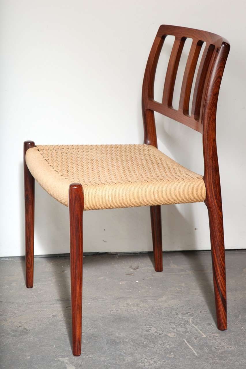 Set of 6 No. 83 Danish Vintage Rosewood Dining Chairs by Niels Moller In Excellent Condition In New York, NY