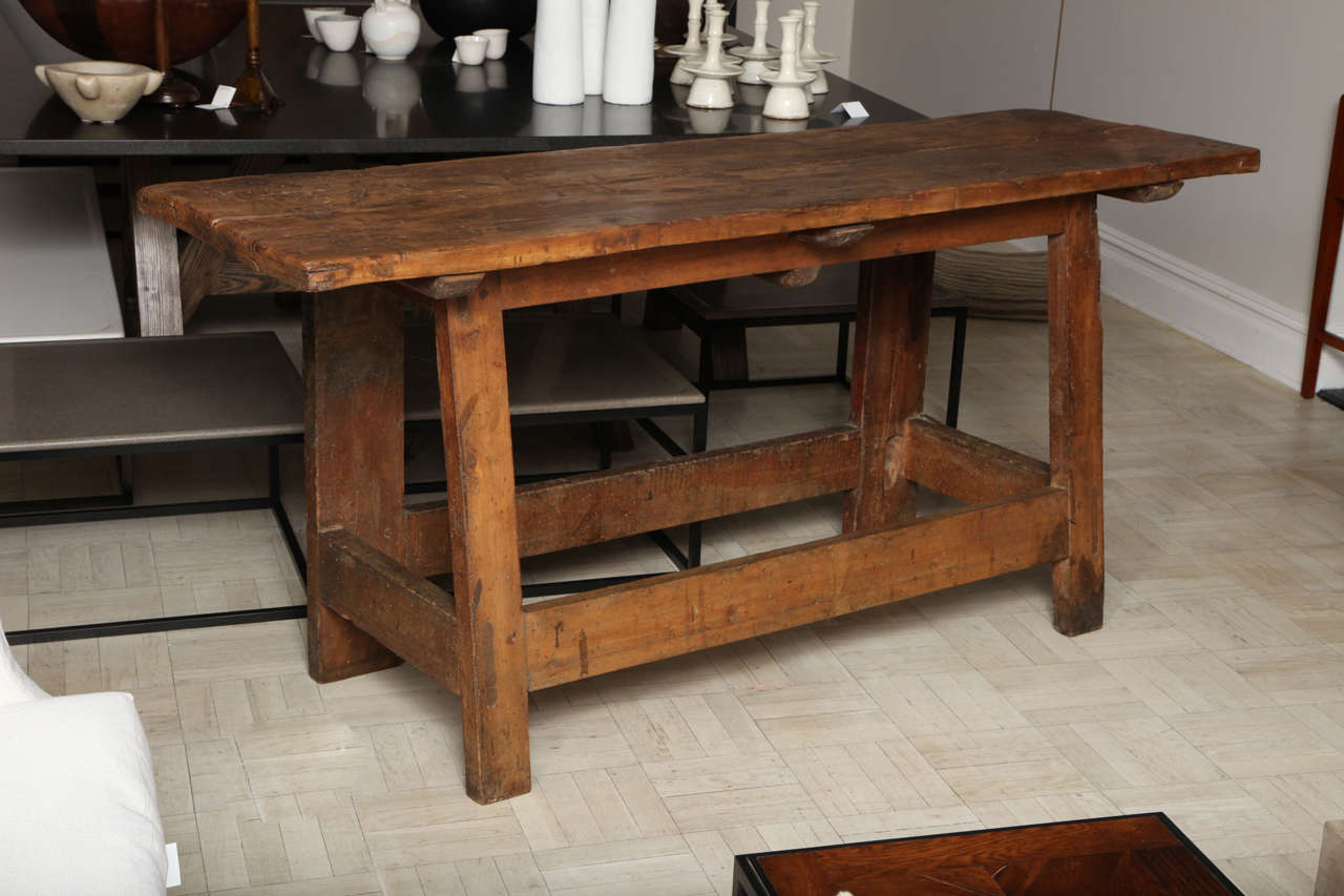 Italian Mid-18th Century Walnut Console Table For Sale