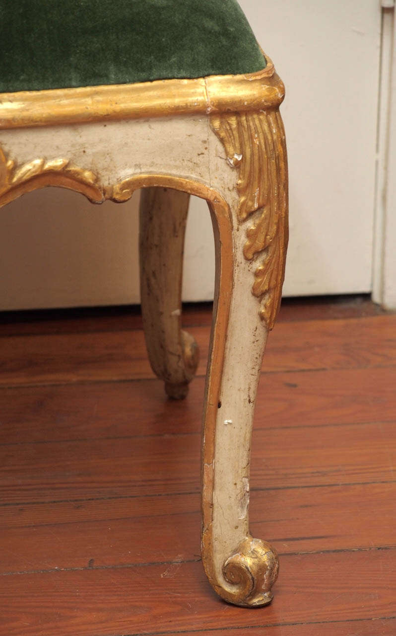 18th c. Italian Luigi XV Paint and Parcel Gilt Benches In Good Condition In Natchez, MS