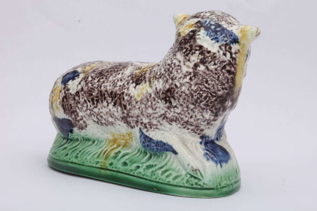 Fine Prattware Figure of an Ewe In Excellent Condition For Sale In New York, NY