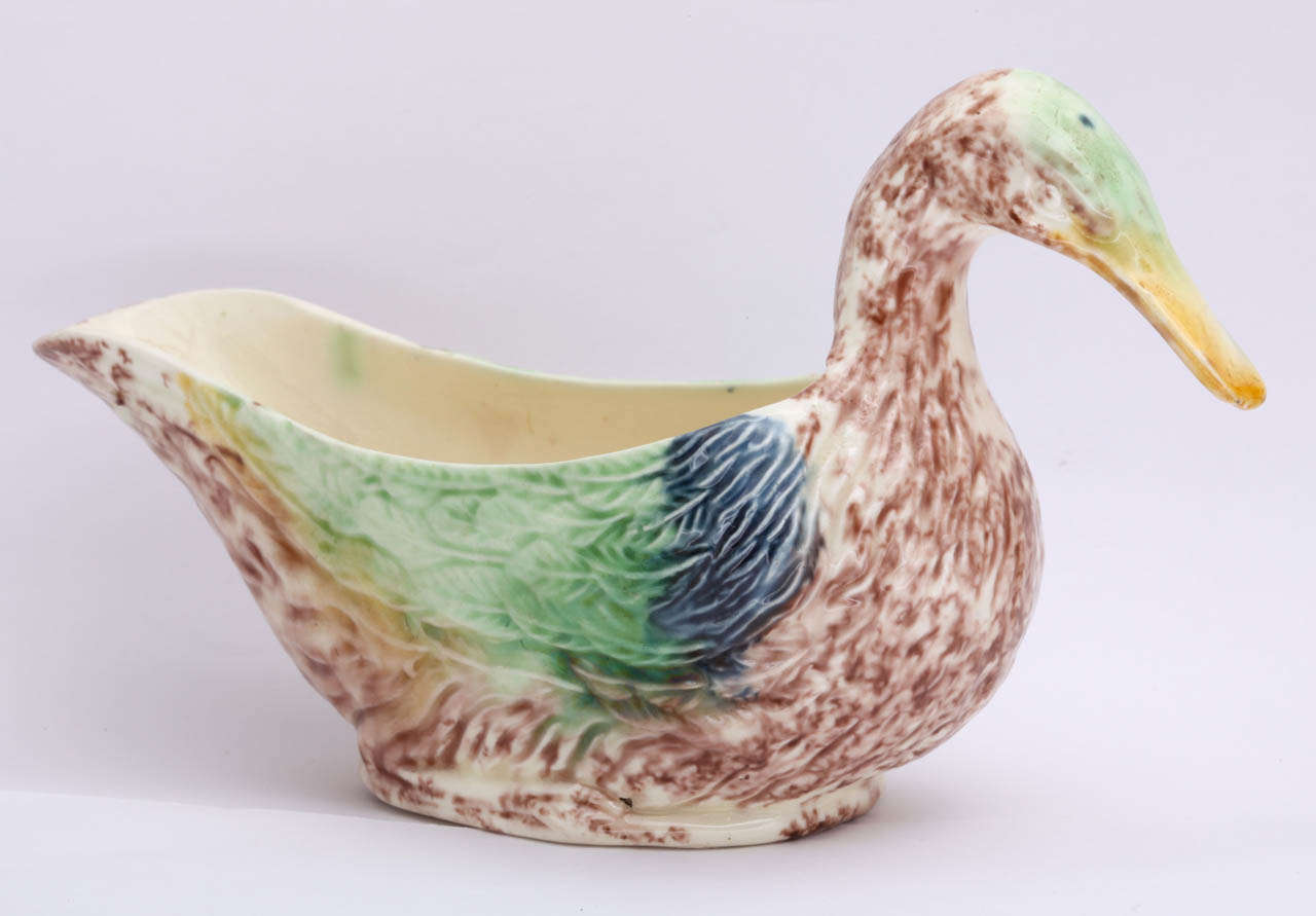 Rare Pair of English, Creamware Pottery Duck Sauceboats In Excellent Condition In New York, NY
