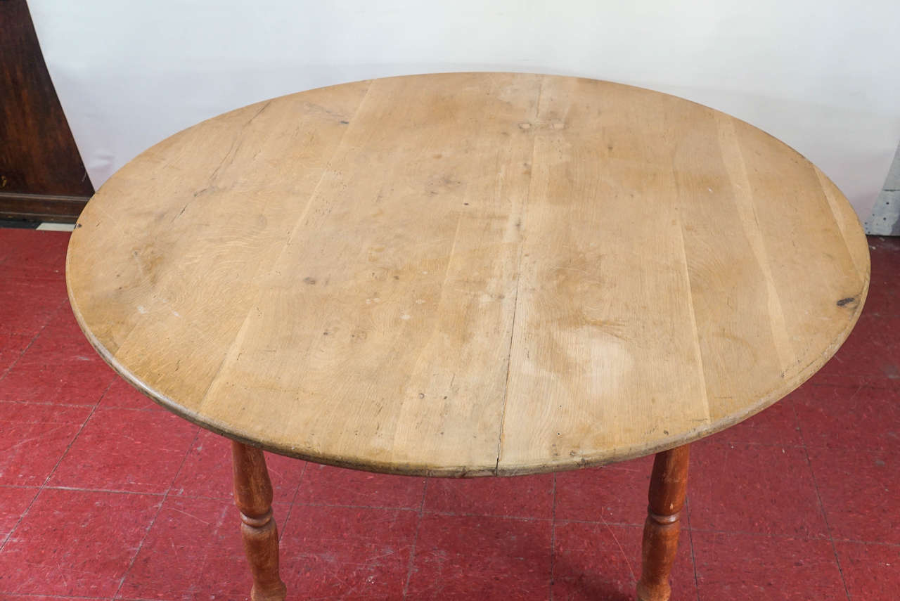 American Antique Round Country Dining Table