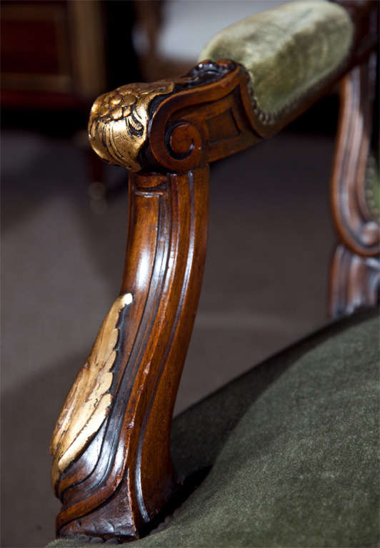 20th Century Pair of Walnut Carved Armchairs