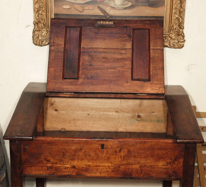 Wood 19th Century American Slant-top Desk