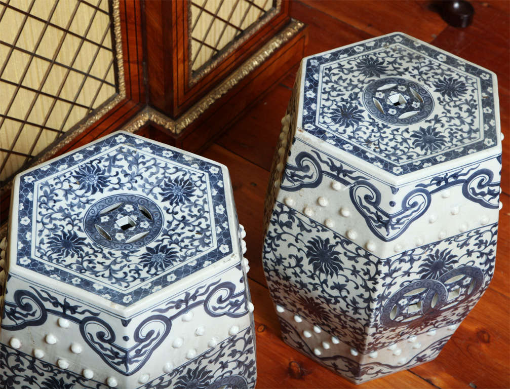 Antique pair of blue and white porcelain hexagonal garden seats c.1880 In Excellent Condition In New York, NY
