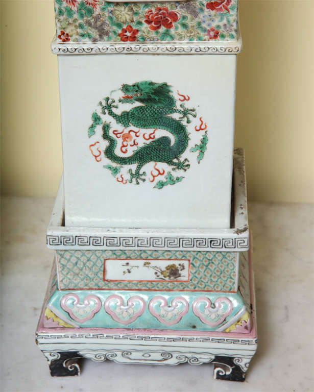 Chinese Pair of Tall Porcelain Famille Verte Vases on Stands, circa 1850 For Sale