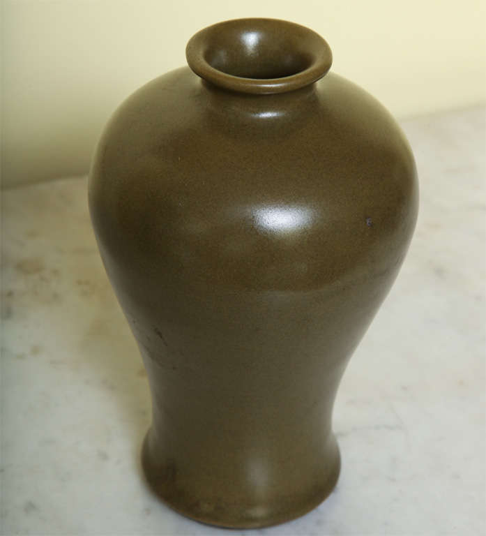 Antique Chinese Meiping Green Tea Porcelain Vase Late 19th Century For