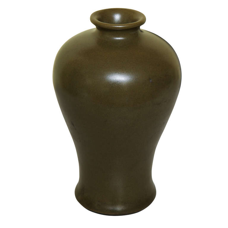 Antique Chinese Meiping Green Tea Porcelain Vase Late 19th Century For