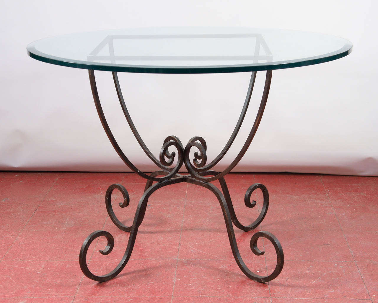 Frond And Form Outdoor Patio Modern 31.5 In. Round Steel Dining Table W Sturdy Tulip Base Red Op8030 Rd