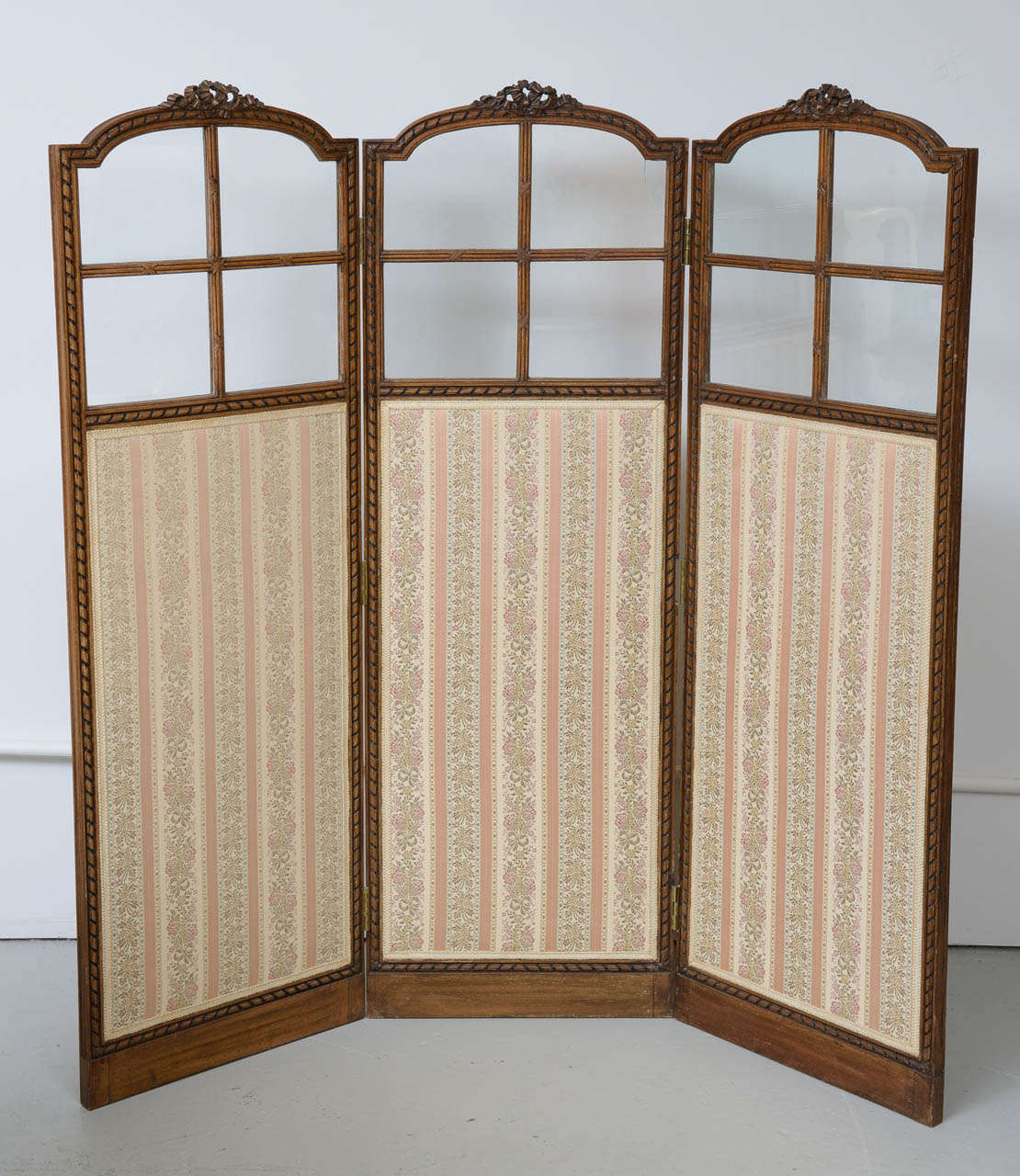 French Hand Carved Folding Screen 19th Century In Good Condition For Sale In West Palm Beach, FL