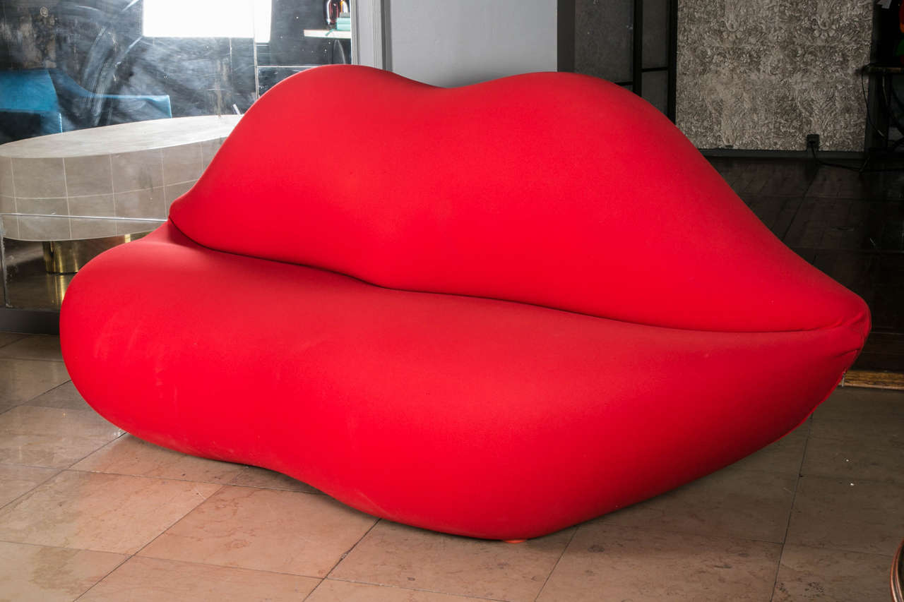 sofa bocca