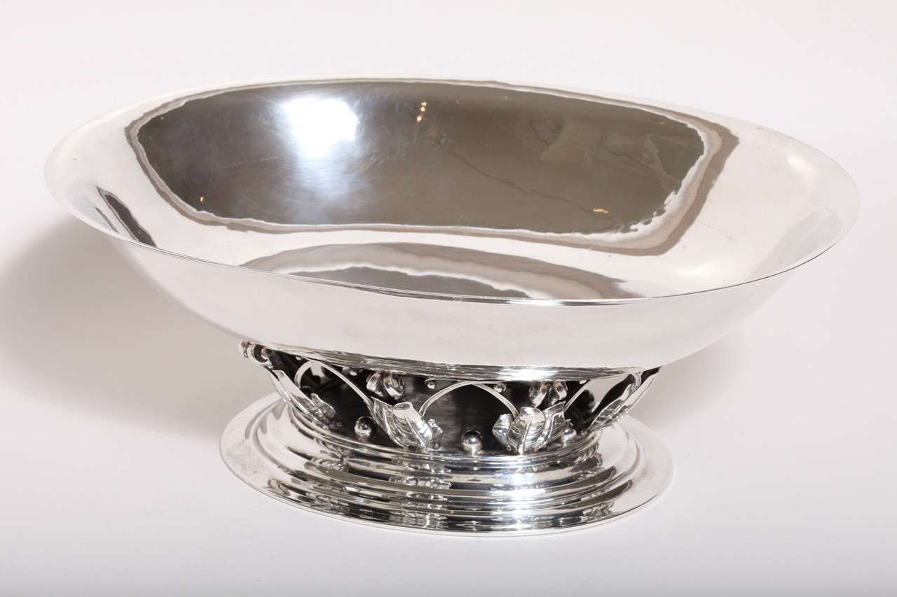 Georg Jensen Sterling Silver Centerpiece Coupe #306 A In Excellent Condition In New York, NY