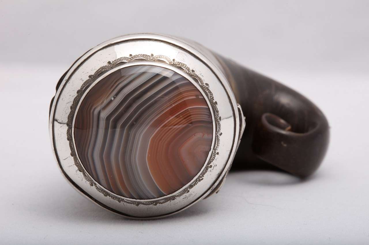 Georgian Scottish Sterling Silver-Mounted Horn and Banded Agate Hinged Lid Snuff Mull