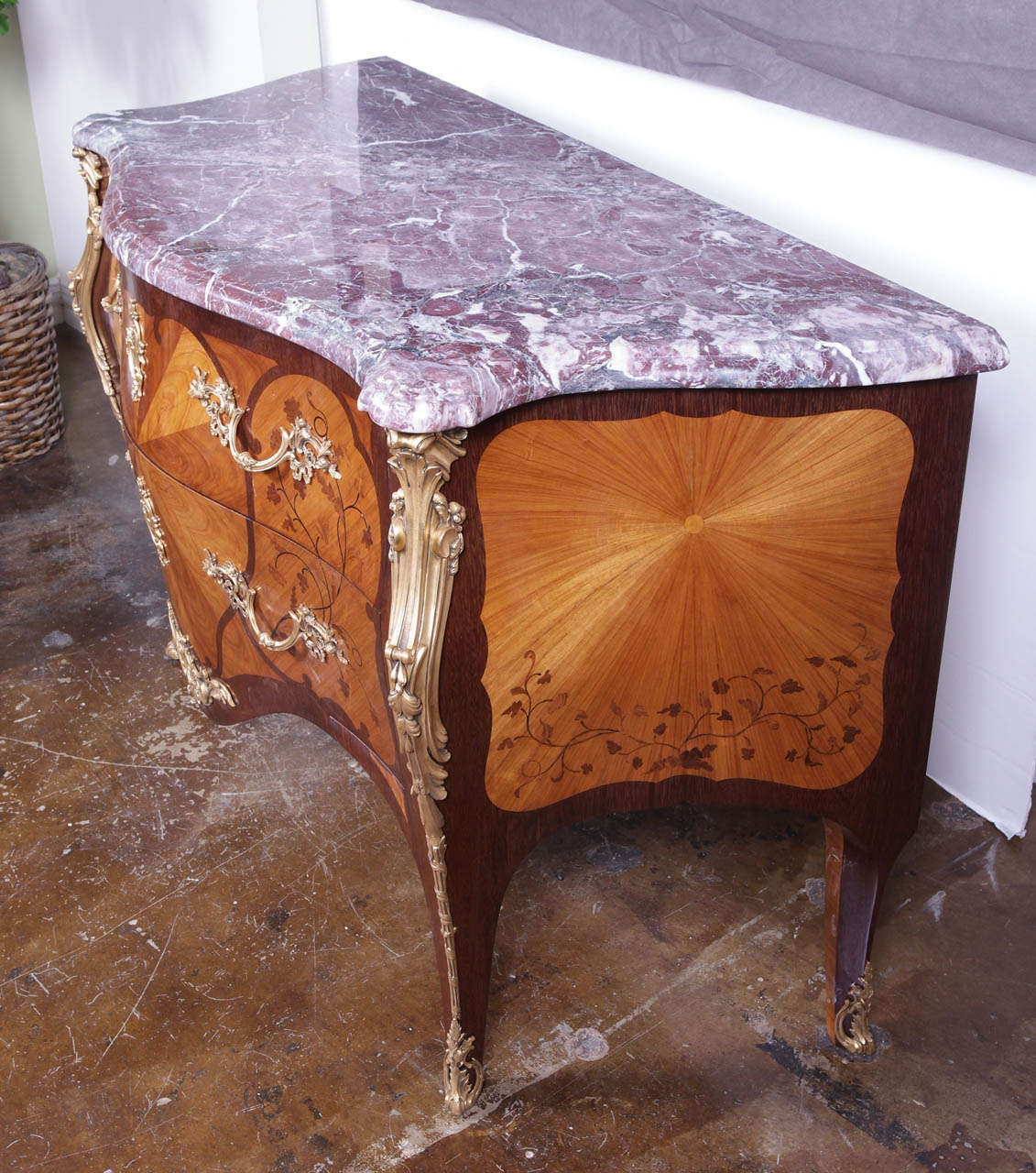 19th c French Louis XV Kingwood and marquetry inlayed commode 1