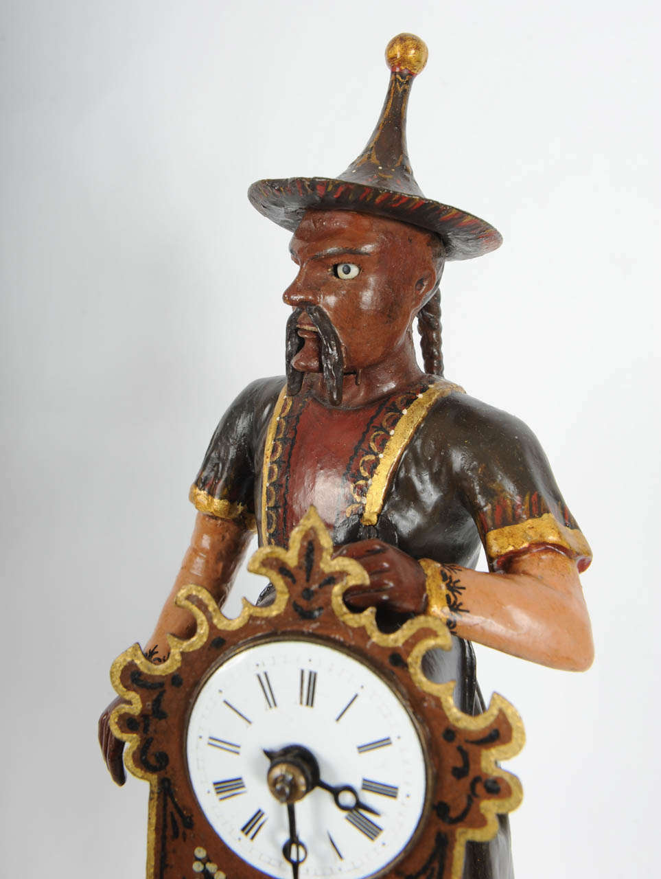 A rare German Black Forest polychrome wooden so-called 'Schnappuhr', circa 1840 In Good Condition In Amsterdam, Noord Holland