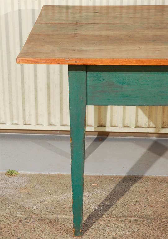 Early & Unusual 19thc Original Green Painted Farm Table W/drawer