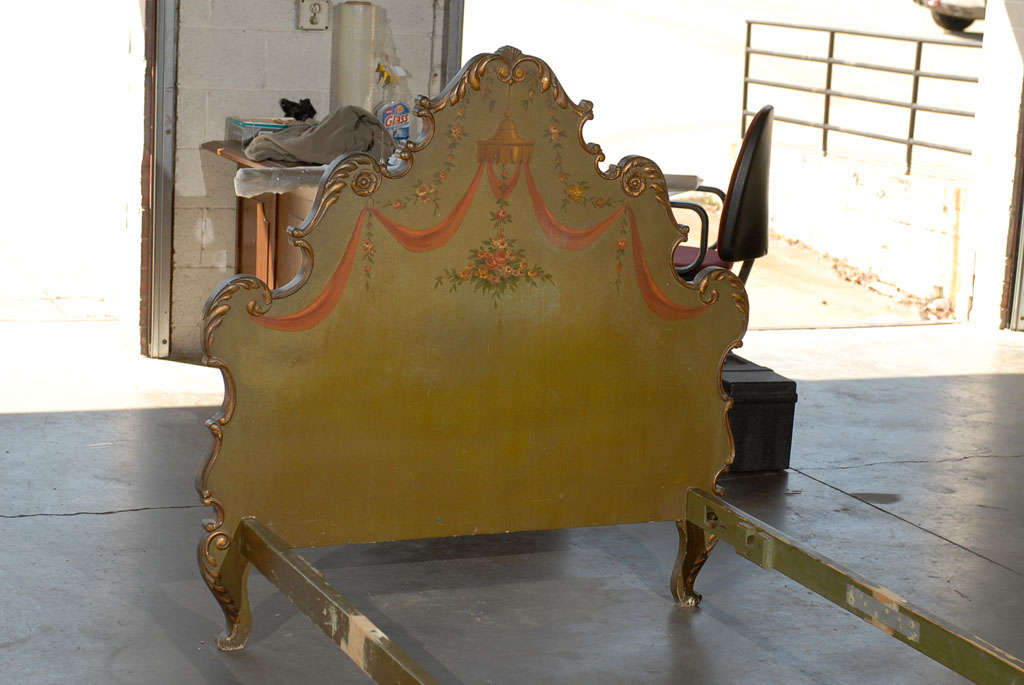 Pair of 18th-19th Century Venetian Style Twin Beds For Sale 1