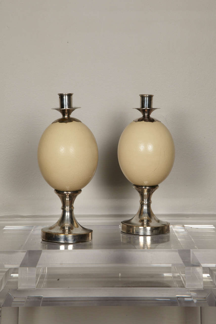 1960's ostich egg candelstick in silver plated.
