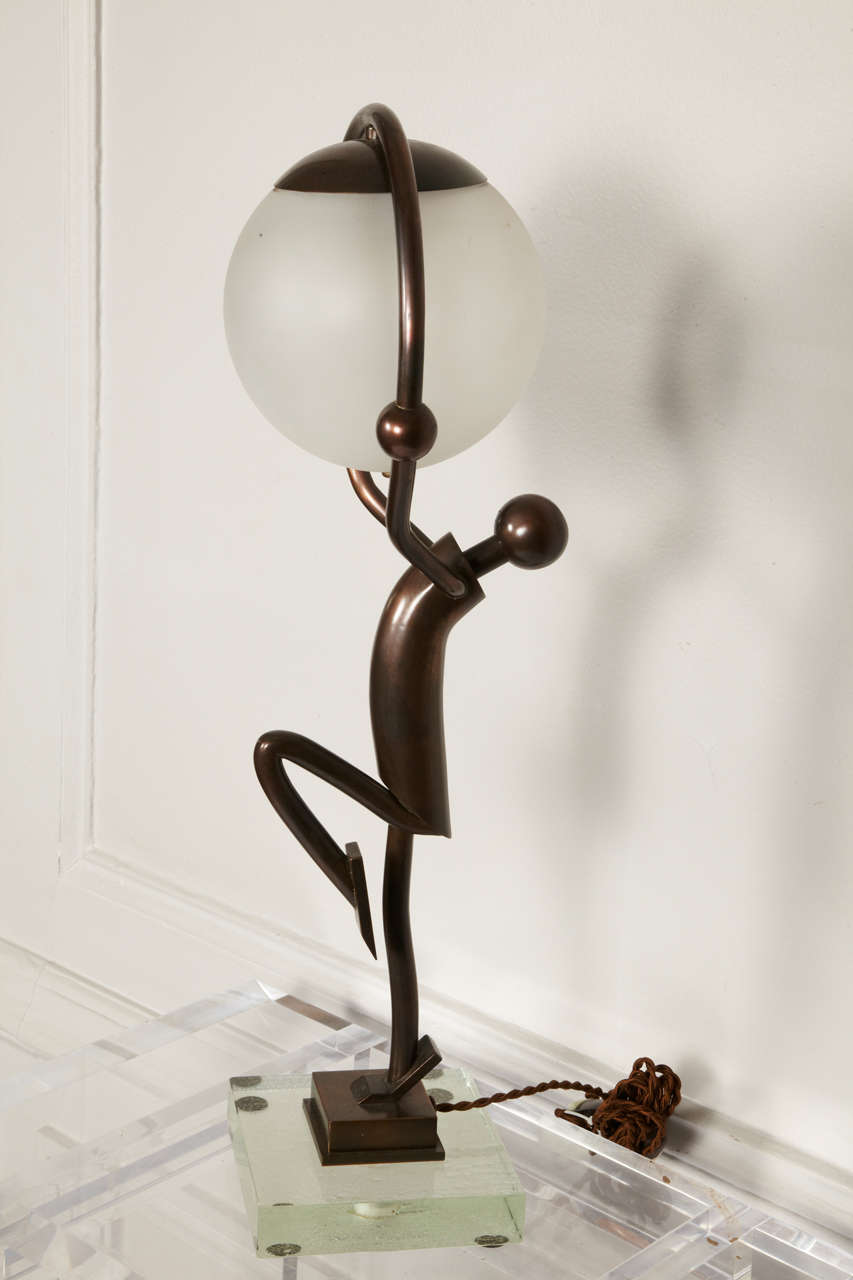 Fantastique lampe Art Déco à la manière de Haguenauer.