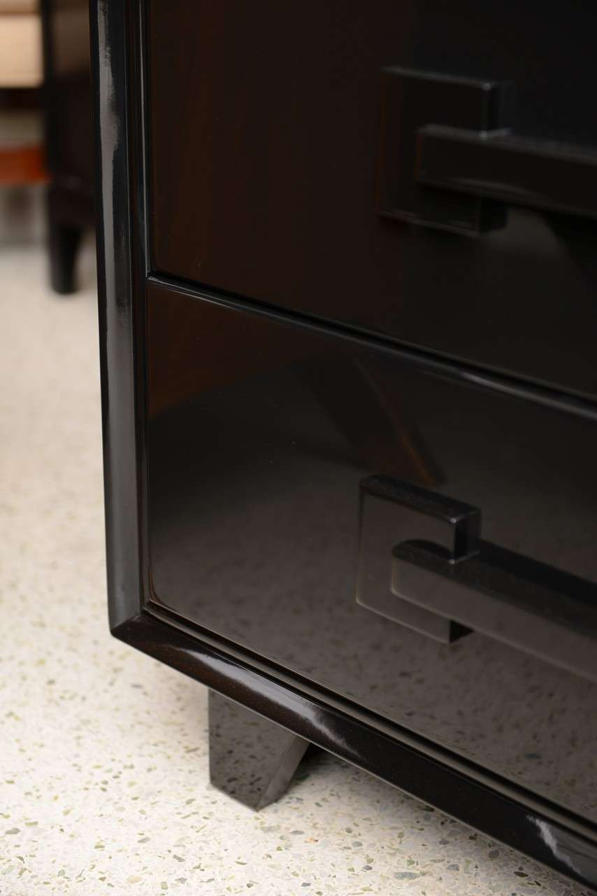 An Italian Modern Black Lacquer 3 Drawer Chest 1