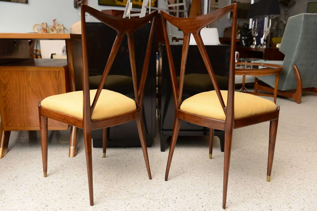 A Pair of Guglielmo Ulrich Mahogany Side Chairs, Italy, 1950s In Excellent Condition In Hollywood, FL