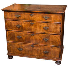 Georgian Walnut Chest of Drawers circa 1720 Georgian Walnut Chest of Drawers circa 1720