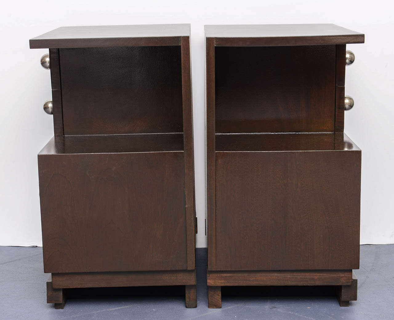 Pair of Art Deco Night Stands In Excellent Condition In Miami, FL