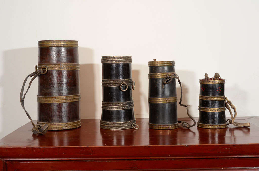 Travelling Wine Flasks w/ Brass Finishing