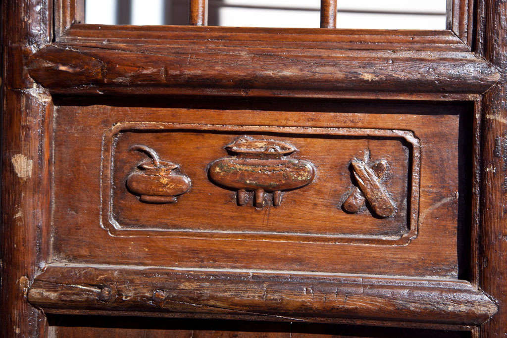 Chinese Carved Screen, 19th Century In Excellent Condition For Sale In Norwalk, CT