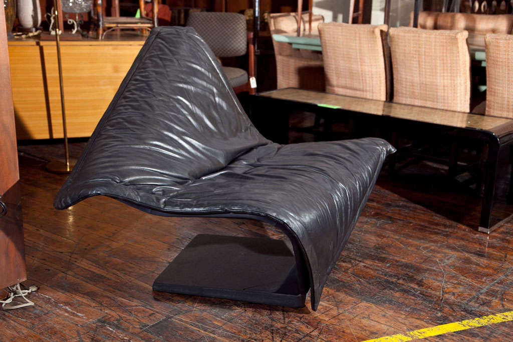 20th Century Flying Carpet Chair For Sale