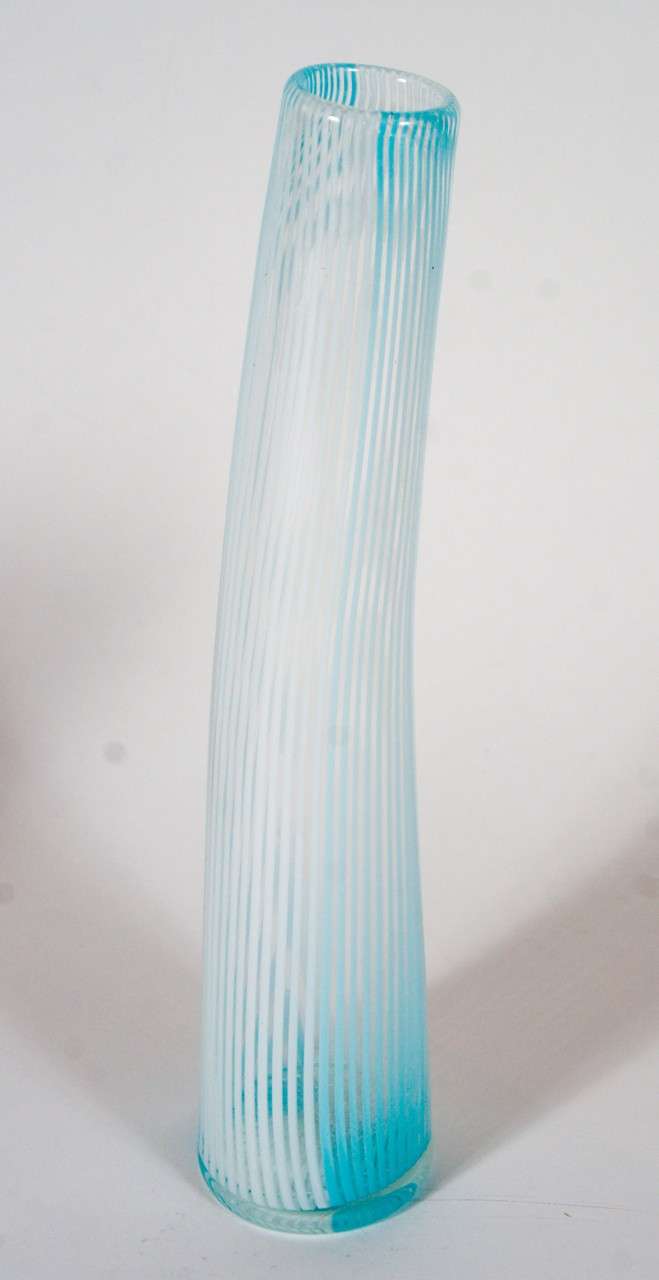 Two Complementary Murano Vases In Excellent Condition In Sheffield, MA