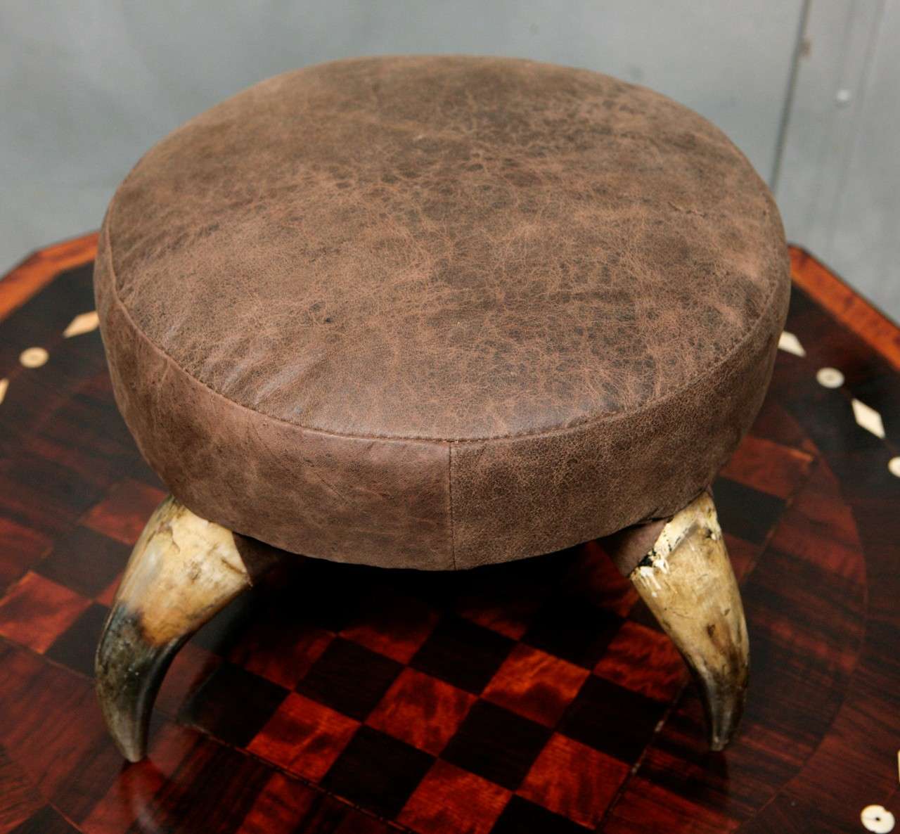 Antique Horn Stool with Leather Upholstry In Excellent Condition For Sale In Culver City, CA