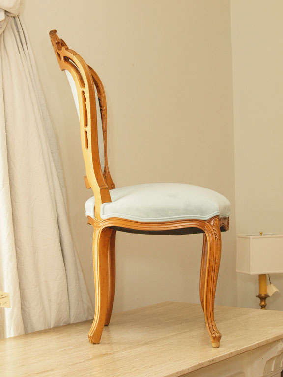 Set of 4 French Rococo Blonde Walnut Chairs in Aqua Velvet 6