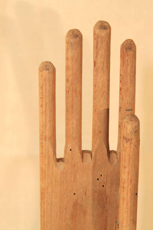 Wood Glove Stretchers 1