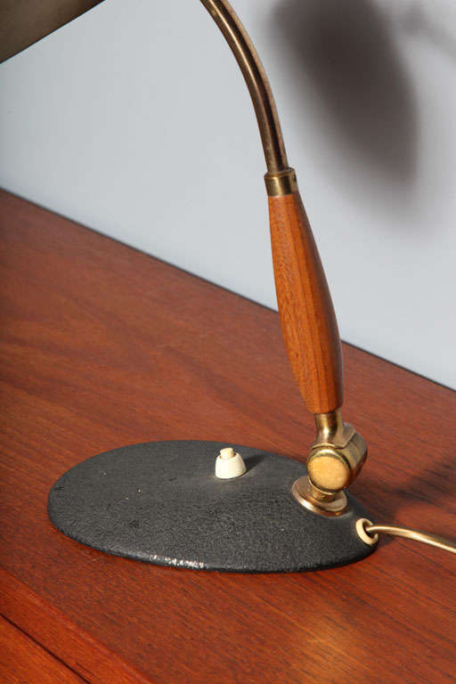 Lighting: Vintage Desk Lamp In Excellent Condition In New York, NY