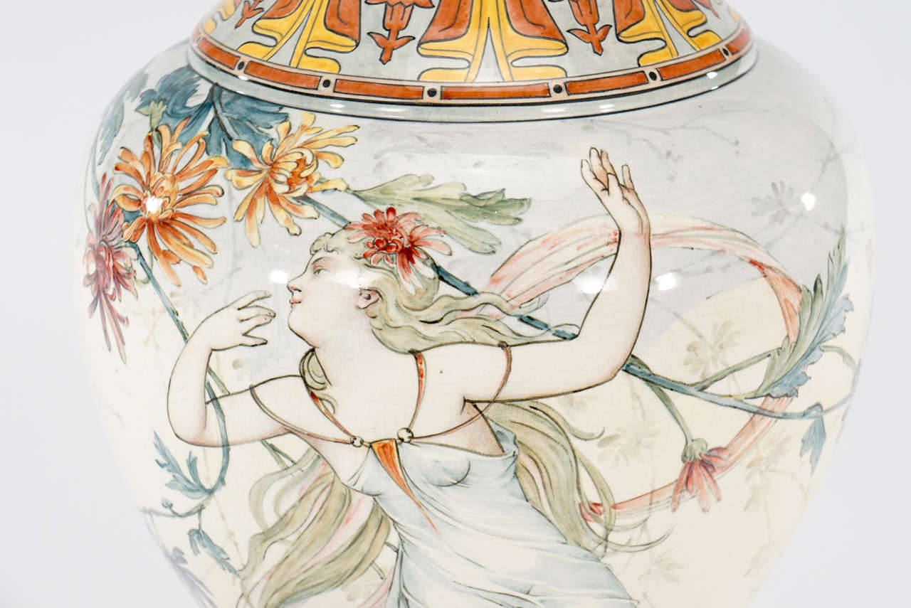 Français Vase monumental, Art Nouveau Choisy-le-Roi du 19ème siècle signé par l'artiste en vente