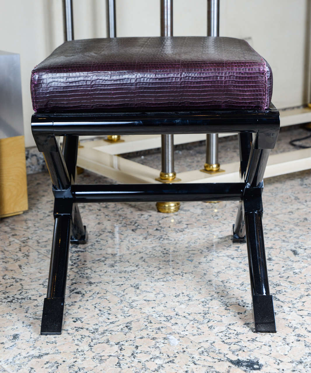 Pair of Lacquered Wood Stools in the Style of André Arbus In Excellent Condition In Bois-Colombes, FR