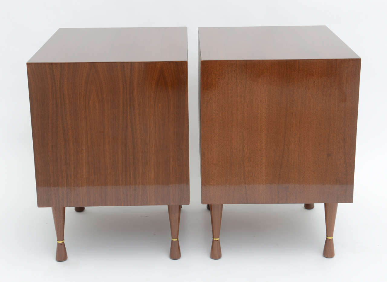 Pair of Italian Modern Walnut Bedside Cabinets, Manner of Ponti 1