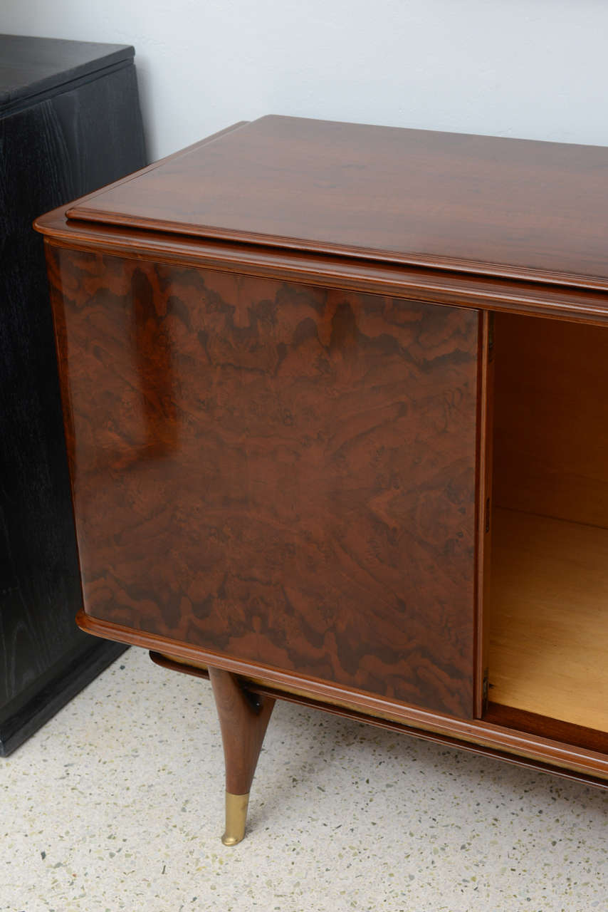 Italian Modern Flame Mahogany, Walnut and Brass Credenza or Sideboard, Dassi In Excellent Condition In Hollywood, FL