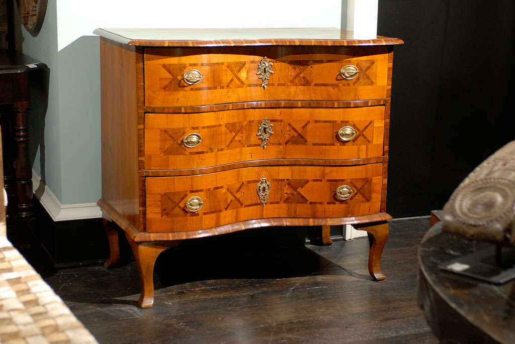 18th Century Period Rococo Three-Drawer Marquetry Chest 3