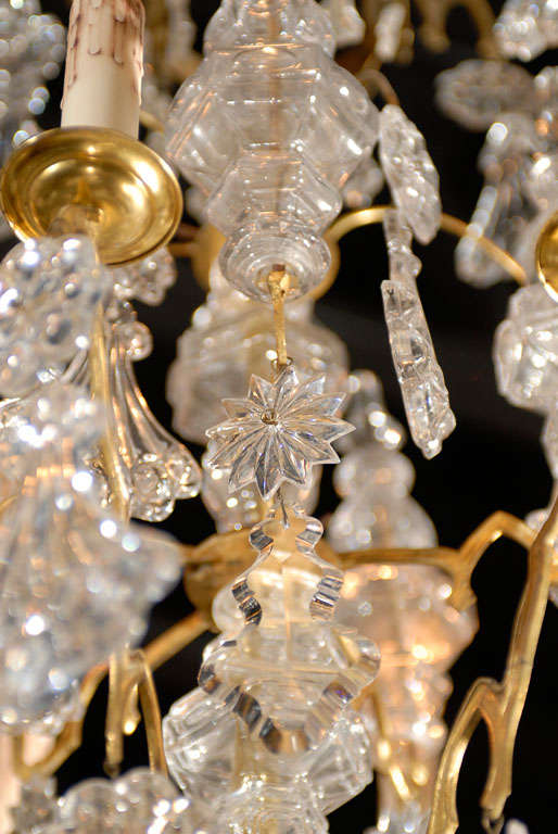 Lampadario francese Belle Époque del 1900 a 10 luci in ottone e cristallo con pendeloques in vendita 2