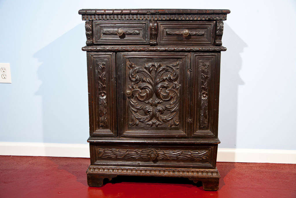17th Century Oak Cupboard