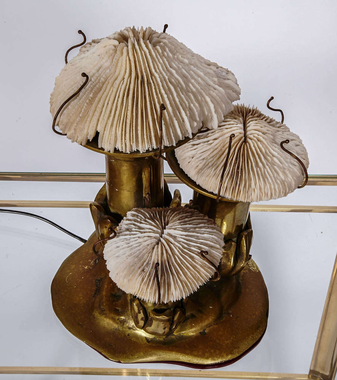3 mushrooms lamp in bronze with corals