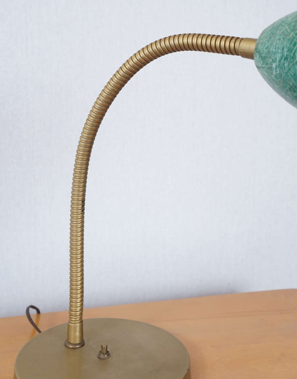 1950s Fiberglass Shade Desk Lamp In Excellent Condition For Sale In Hudson, NY