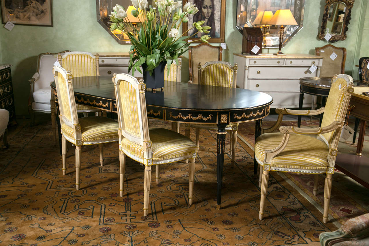 French Louis XVI Style Very Fine Ebonized Dining Table by Maison Jansen  2
